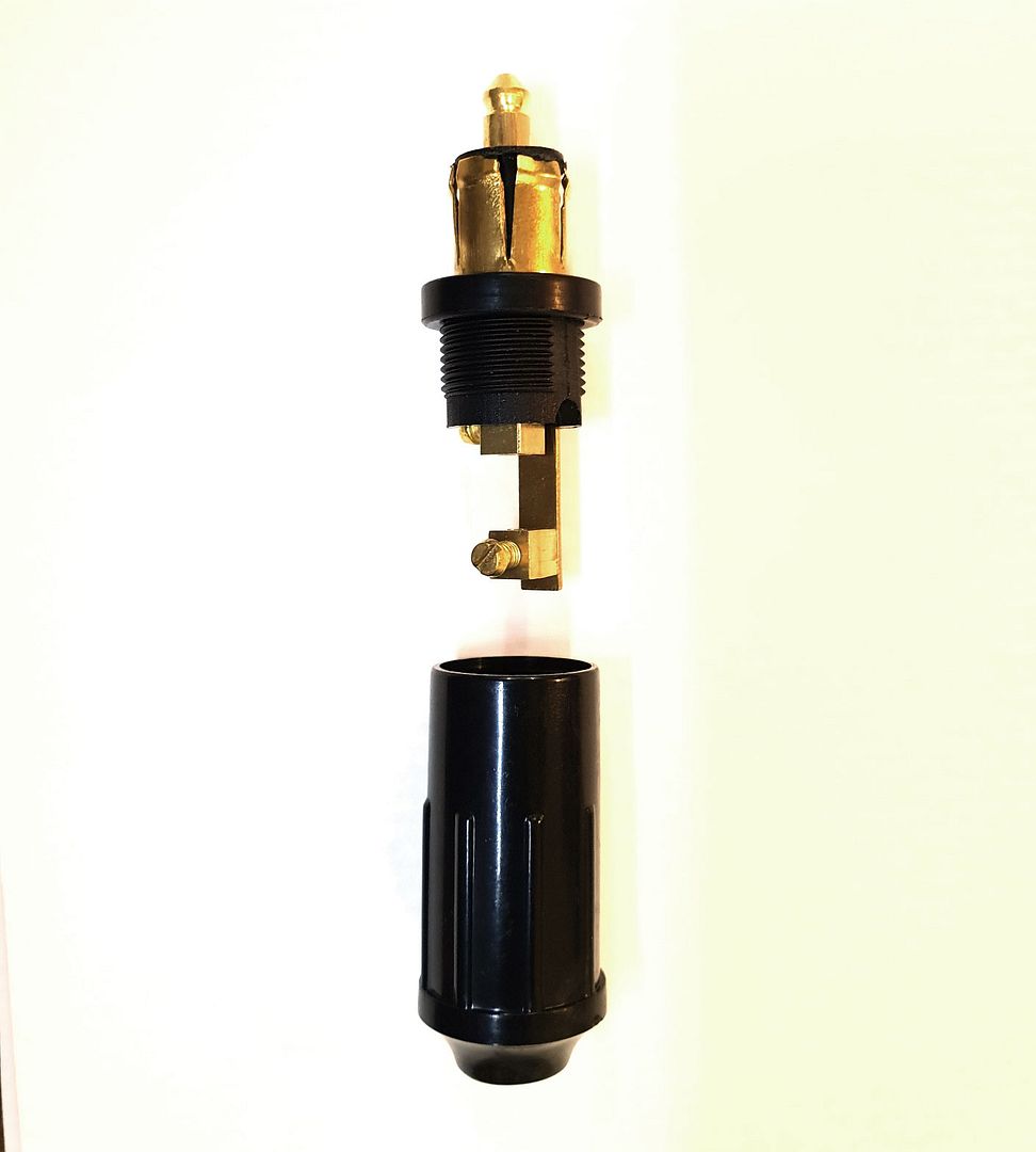 MERIT PLUG HELLA TYPE HEAVY DUTY NO FUSE 12V DC 24V DC eBay